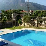 Villa Mountains *
